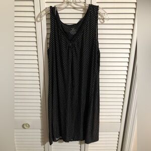 Black and white polka dot nightgown